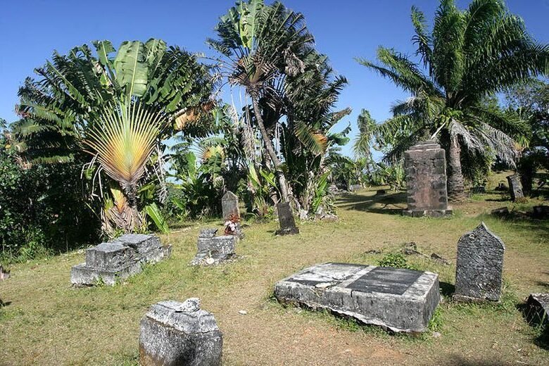 ile sainte marie the enigmatic pirate cemetery of the indian ocean